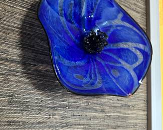 Fabulous Hand-Blown Stan Megdall Signed Flower Art Glass. 