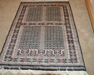 Hand Knotted Parda Rug (India), 100% Wool, 4.2" x 6'1"