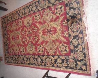 nice Feizy area rug  4 ft 10 inches by 8