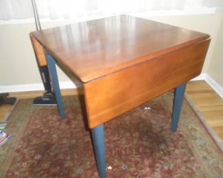 Hardwood kitchen drop leaf table