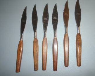 modernistic steak knife set