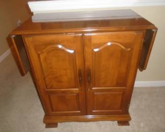 Ethan Allen server