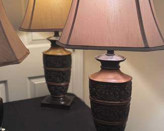 Multiple lamp sets available