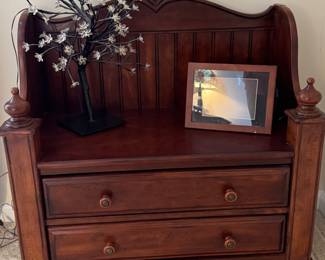 2 drawer storage bench