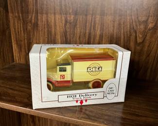 ERTL Die-Cast Metal Bank - 1931 Deli Delivery Truck
