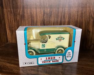 ERTL Die-Cast Metal Bank - 1923 Floral Truck