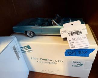 Danbury Mint 1967 Pontiac GTO Convertible