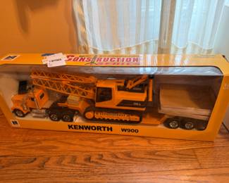 New-Ray Construction Series Kenworth W900