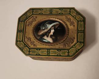 Bronze Trinket box