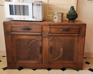 sideboard