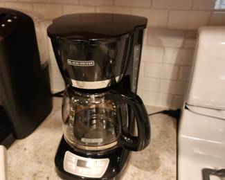 BLACK AND DECKER COFFEE POT