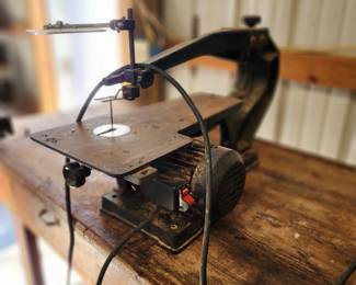 Scroll saw