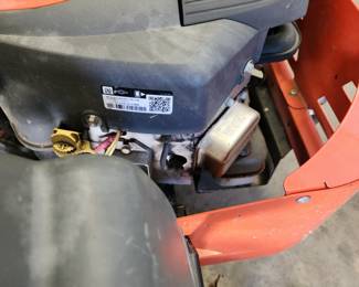 Husqvarna 48-in zero turn serviced 8 /15.
approximately 110 hrs