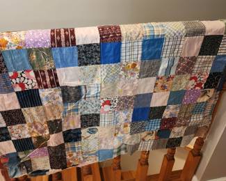 QUILT TOPPER