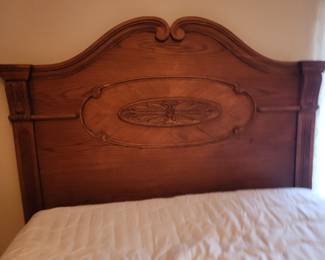 Vineyard Queen Bedroom Set