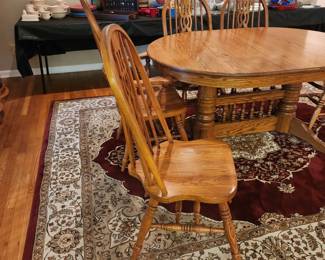 Oak Dining Room Table, 3 Leaves and 6 Windsor Chairs 