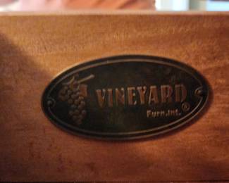 Vineyard Queen Bedroom Set