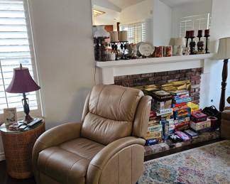 Many games!  Leather recliner
