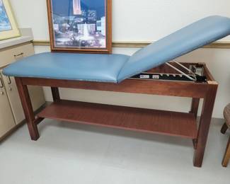 Medical exam table