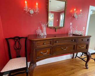 - Stanley French Queen Anne Sideboard in 
Walnut 
42.25"tall • 71"long • 26.378"deep
- French Gilt Tole & Wood Beveled Mirror 
- Italian Black Lacquer Chippendale Chairs (4)