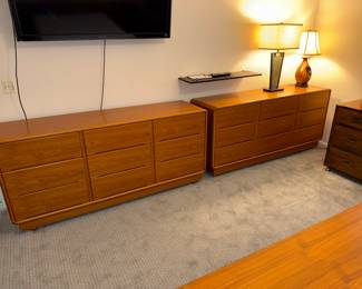 Pristine, no issues. Matching