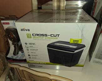 New in box Paper Shredder