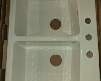 New in box 2 compartment Sink