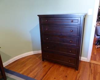 Tall chest