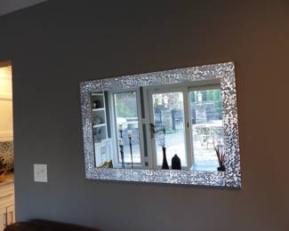 Decorative mirror