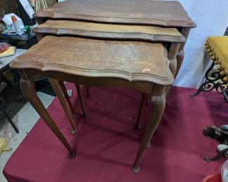 Oak Nest of Tables 20"