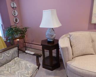 Small curio end table, lamp