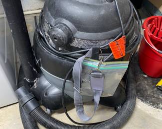 Wet/dry vac