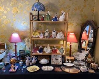 Assorted collectibles 