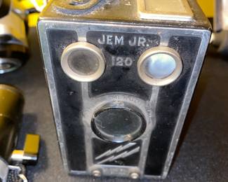 Jem Jr. box camera 