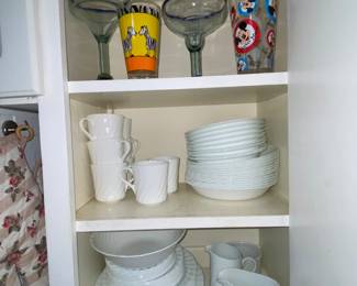 Set of white dishes 