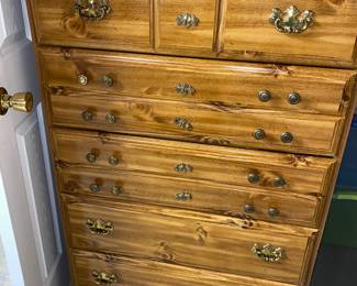 Multi drawer dresser