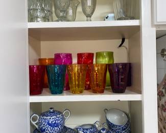 Small tea set and misc. glassware