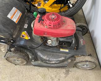 Honda mower with bag