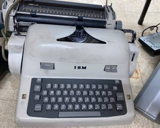 Vtg. IBM typewriter 