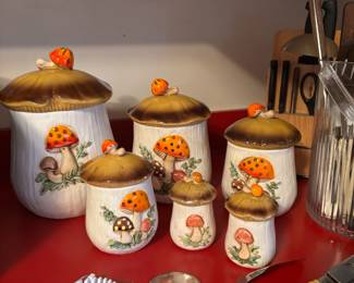 Vintage Merry Mushroom Set