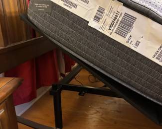 Brand new Beautyrest remote controlled mattress w/bed frame