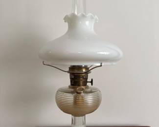Antique Mantle Lamp Co Model B Aladdin Oil Lamp