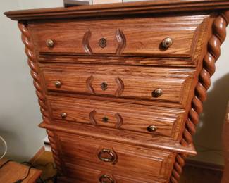 Presale Item Dresser