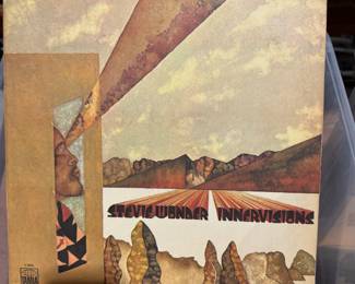 nice vinyl collection with R&B, Jazz, 1950's crooners, Motown, LP's, albums, records, 33, 45