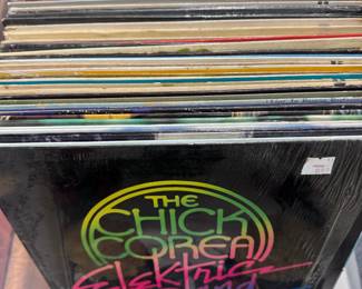 nice vinyl collection with R&B, Jazz, 1950's crooners, Motown, LP's, albums, records, 33, 45...Stevie Wonder, Herbie Hancock, Ella Fitzgerald, Dionne Warwick, Nina Simone