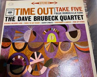 nice vinyl collection with R&B, Jazz, 1950's crooners, Motown, LP's, albums, records, 33, 45...Stevie Wonder, Herbie Hancock, Ella Fitzgerald, Dionne Warwick, Nina Simone