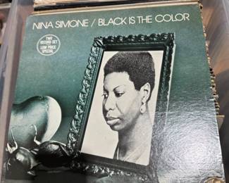 nice vinyl collection with R&B, Jazz, 1950's crooners, Motown, LP's, albums, records, 33, 45...Stevie Wonder, Herbie Hancock, Ella Fitzgerald, Dionne Warwick, Nina Simone