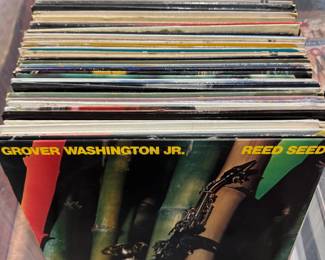 nice vinyl collection with R&B, Jazz, 1950's crooners, Motown, LP's, albums, records, 33, 45...Stevie Wonder, Herbie Hancock, Ella Fitzgerald, Dionne Warwick, Nina Simone