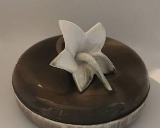 Vintage Royal Haeger Calla Lily Covered Dish
