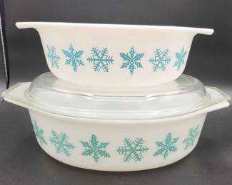 Vintage Pyrex Turquoise Snowflake 2 Casserole Dishes 1 Lid